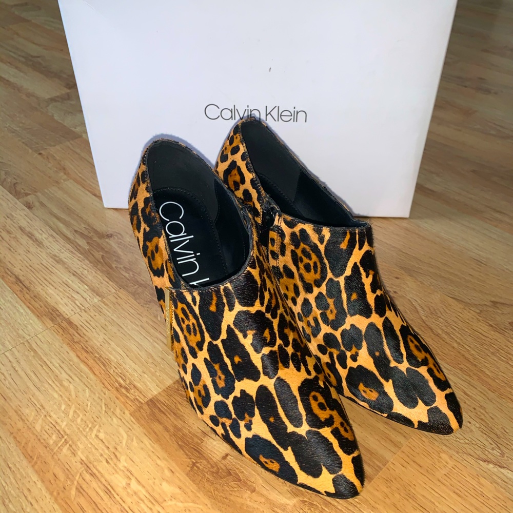 Calvin Klein Jeanna Winter Leopard Haircalf Bootie